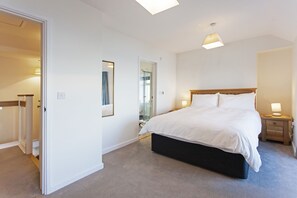4 chambres, bureau, fer et planche Ă repasser, Wi-Fi gratuit