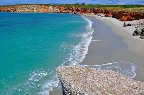 Beach - Beautiful house with garden 100 m from the sea. Sinis Regional Park - Montiferru (Torre del Pozzo)