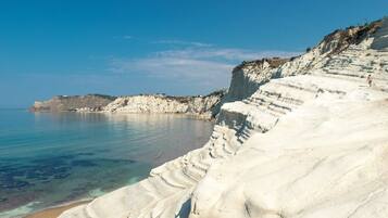Nära stranden och strandhanddukar