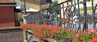 Hermanstadt - Sibiu viehättävä sijainti, hyvä yhteys historialliseen keskustaan