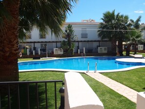 Pool - TOWNHOUSE ROMANA BEACH, ALCOSSEBRE, IDEAL FAMILIES. SWIMMING POOL, BARBECUE, A / C, TERRACE (alcossebre)