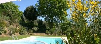 Cottage with private swimming pool, outdoor Jacuzzi and air conditioning. Extremely panoramic positi