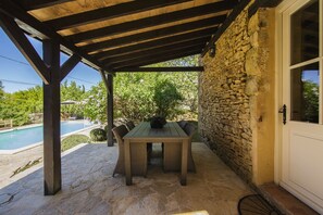 Outdoor dining - Beautiful villa for 4 people with private pool   (Urval)