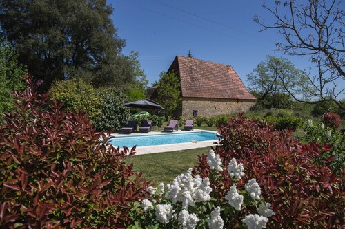 Beautiful villa for 4 people with private pool  