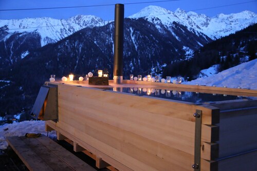 „BeauChalet” in La Tzoumaz: Großes 8-Pers.-Chalet mit Skipiste vor der Haustüre