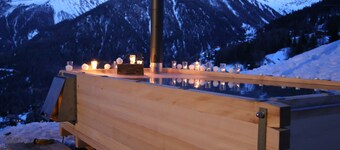 La Tzoumaz, 'BeauChalet'. Large 8-person chalet, Ski In, ski out