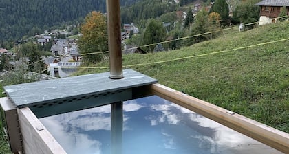 La Tzoumaz, 'BeauChalet'. Large 8-person chalet, Ski In, ski out