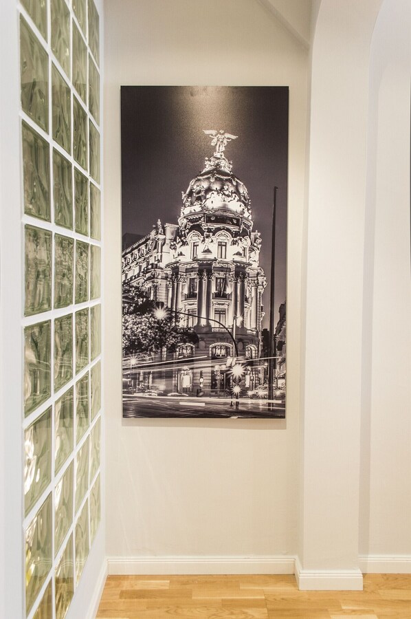 Interior - Downtown Madrid centro Cibeles Temporal (Madrid)