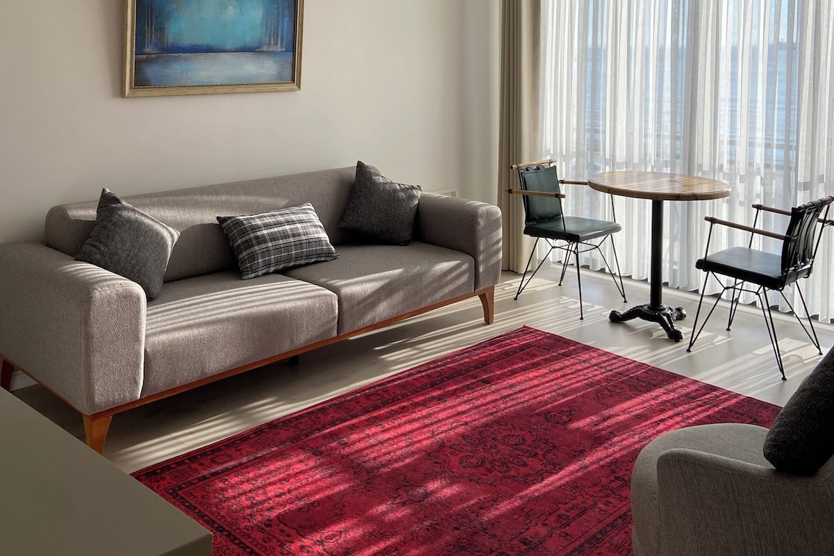 Deluxe-Dreibettzimmer | Hochwertige Bettwaren, Minibar, Schreibtisch