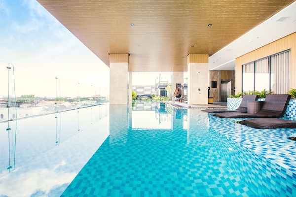 Outdoor pool, pool loungers