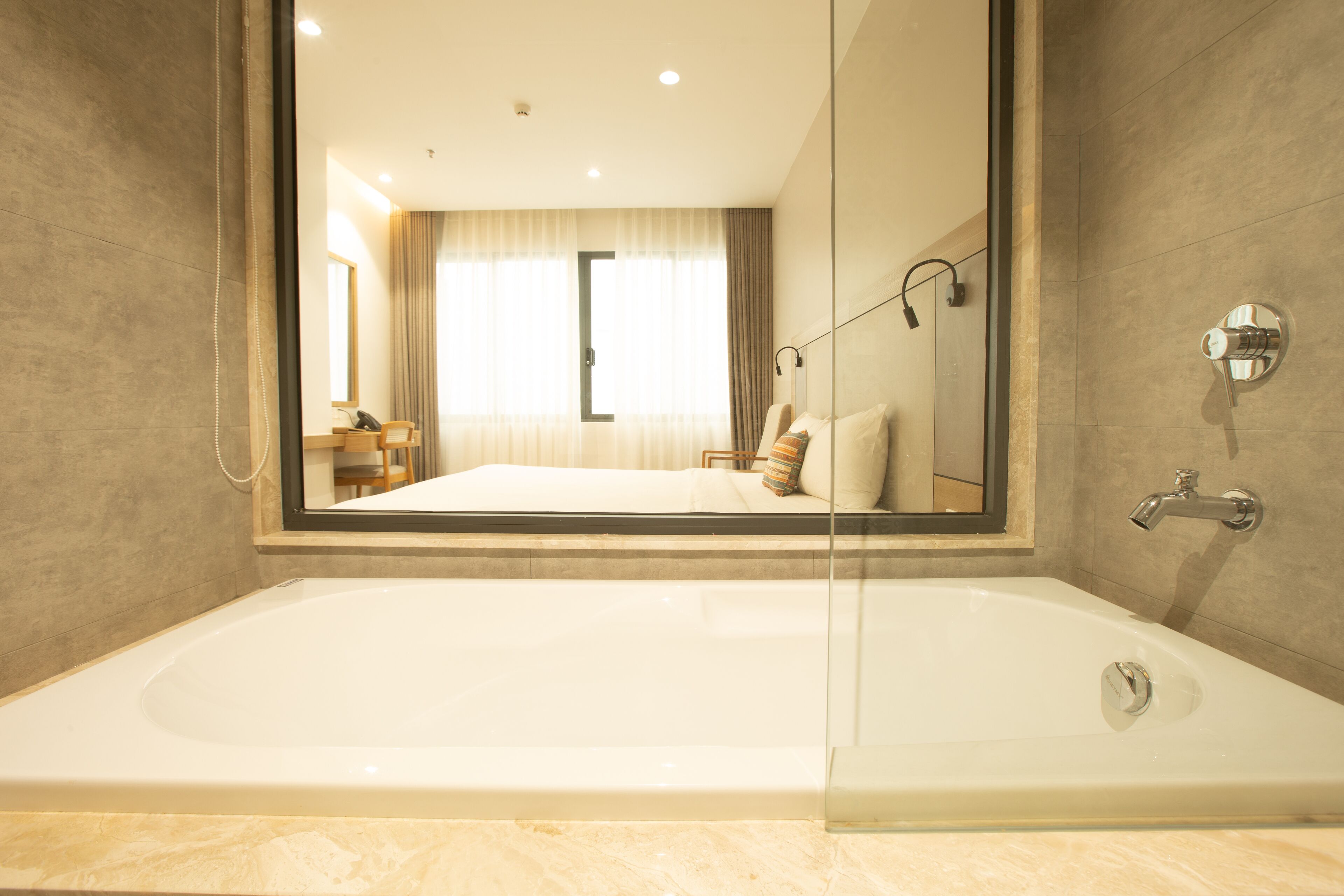 panoramic double or twin room | bathroom | designer toiletries, hair dryer, slippers, towels