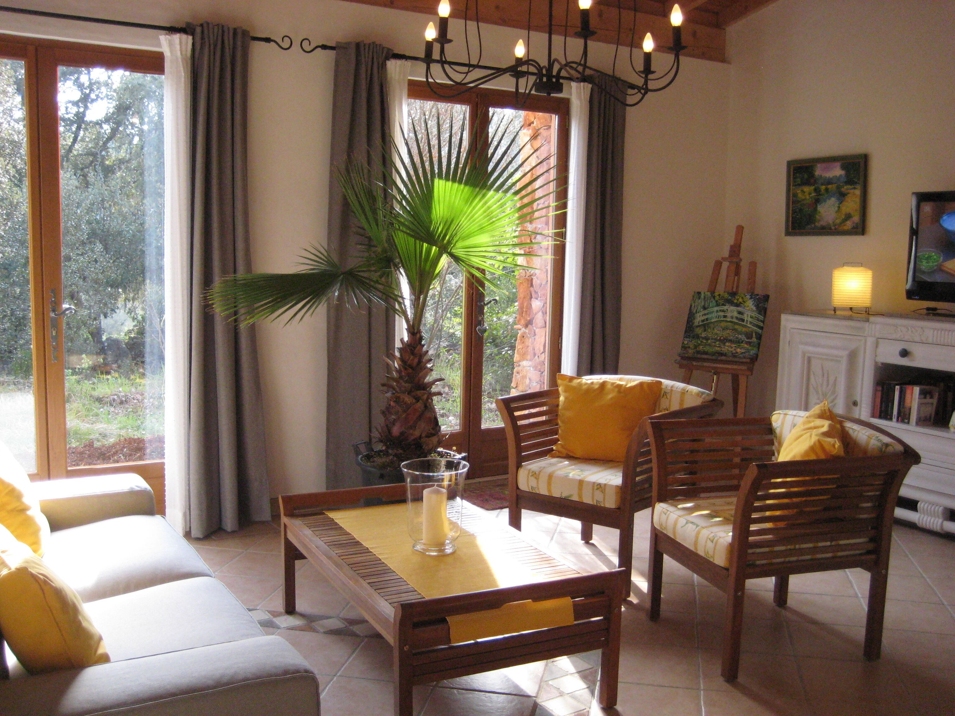 Perfect With Children And Dogs: Meticulously Renovated 4 Stars Chalet - Lorgues