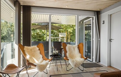 Lovely home in Humble with sauna