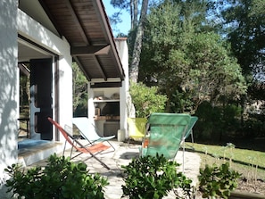 Terrace/patio - Architect house, 500 meters from the ocean, nestled in a dead end (Seignosse)