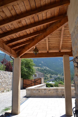 Charming house with swimming pool