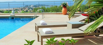 Villa Azur Golf 5*, sea view, quiet, close city center, air conditioning, WIFI
