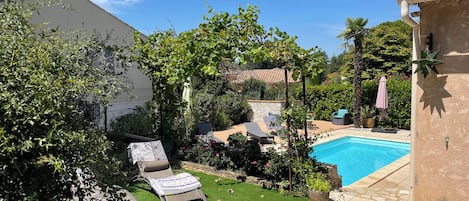 Piscine extérieure, piscine chauffée