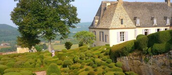 Charming farmhouse with pool in the heart of Perigord near Dordogne river