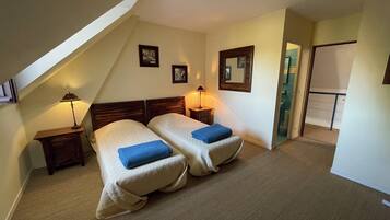 4 chambres, fer et planche Ă repasser, Wi-Fi gratuit