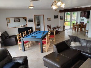 Spielezimmer