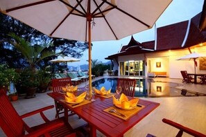Outdoor dining - AMAZING SEA VIEW VILLA REGTUK PATONG! (Patong)