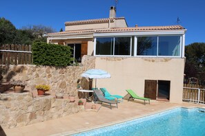 Outdoor pool - Detached villa, dominant, 4 bedrooms, 3 stars (Saint-Savournin)