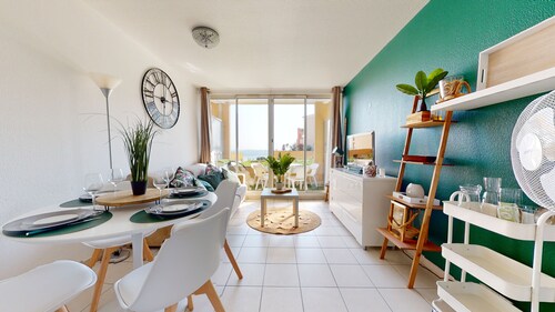 T2 Cosy vue mer avec piscines residence standing à Théoule-Sur-Mer