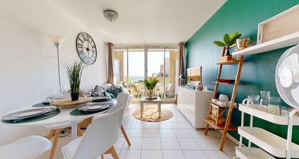 T2 Cosy vue mer avec piscines residence standing à Théoule-Sur-Mer