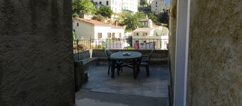 Leilighet på 72 m2 i et hus i Korsika