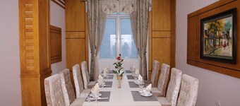 Central Phu Hung Hotel