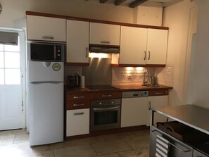 Frigorífic, microones, forn i rentaplats 