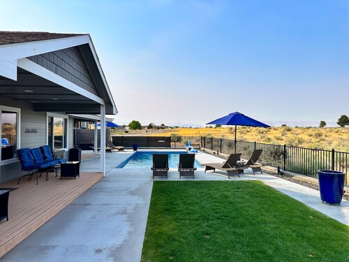 Desert Aire Vacation Home on the Golf Course w/ River View, Private Pool/hot tub