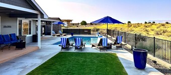 Desert Aire Vacation Home on the Golf Course w/ River View, Private Pool/hot tub