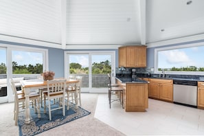 Dining - Luxury Chappaquiddick Getaway with Oceanviews  (Chappaquiddick)
