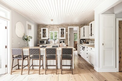 Rare Two-House Wainscott Estate: Walk to Beach from Inis Fada Farm at Sayres
