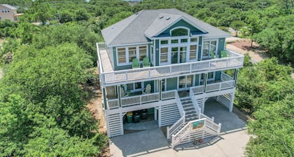 8 BEDROOMS: Book your vacation now!