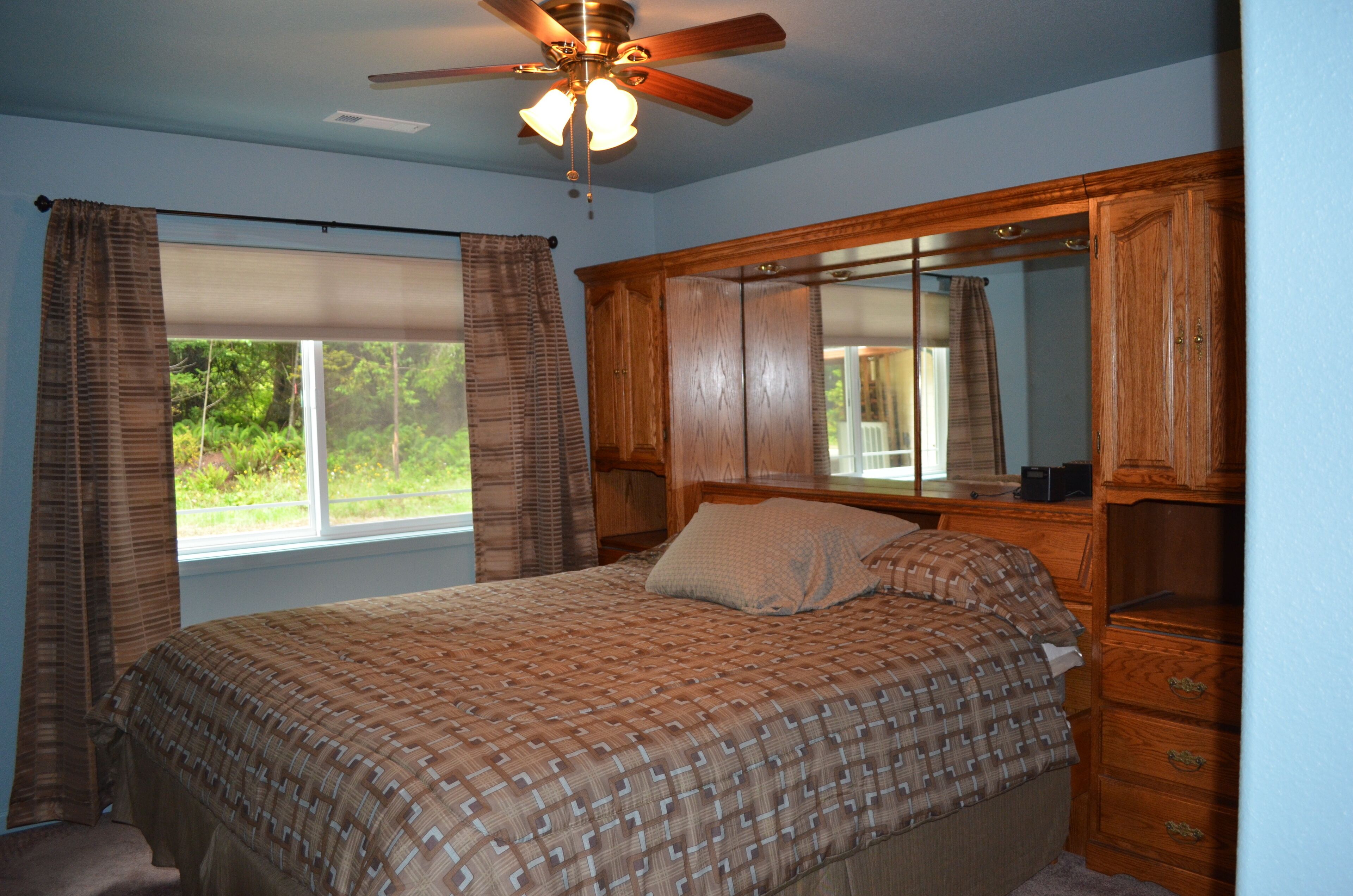 4 Schlafzimmer, Bügeleisen/Bügelbrett, Reisekinderbett, WLAN