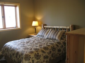 4 chambres, fer et planche à repasser, Wi-Fi gratuit, draps fournis