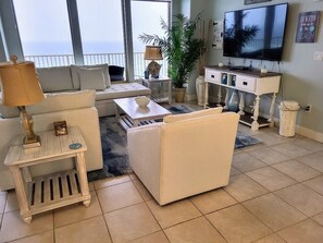 Smart-TV og stereoanlegg