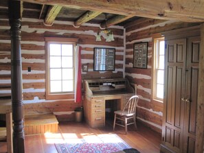 Interior - Historic 2 Story Hand-Hewn Log Cabin Next to Yellowstone Park (Gardiner)