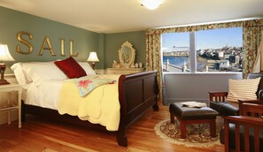 6 bedrooms, desk, iron/ironing board, free WiFi