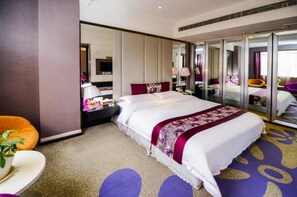 Standard Double Room | Desk, blackout drapes, free WiFi - Chongqing Haijun Hotel (Chongqing)