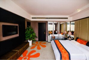 Standard Double Room | Desk, blackout drapes, free WiFi