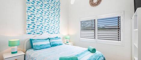 2 bedrooms, desk, free WiFi, bed sheets