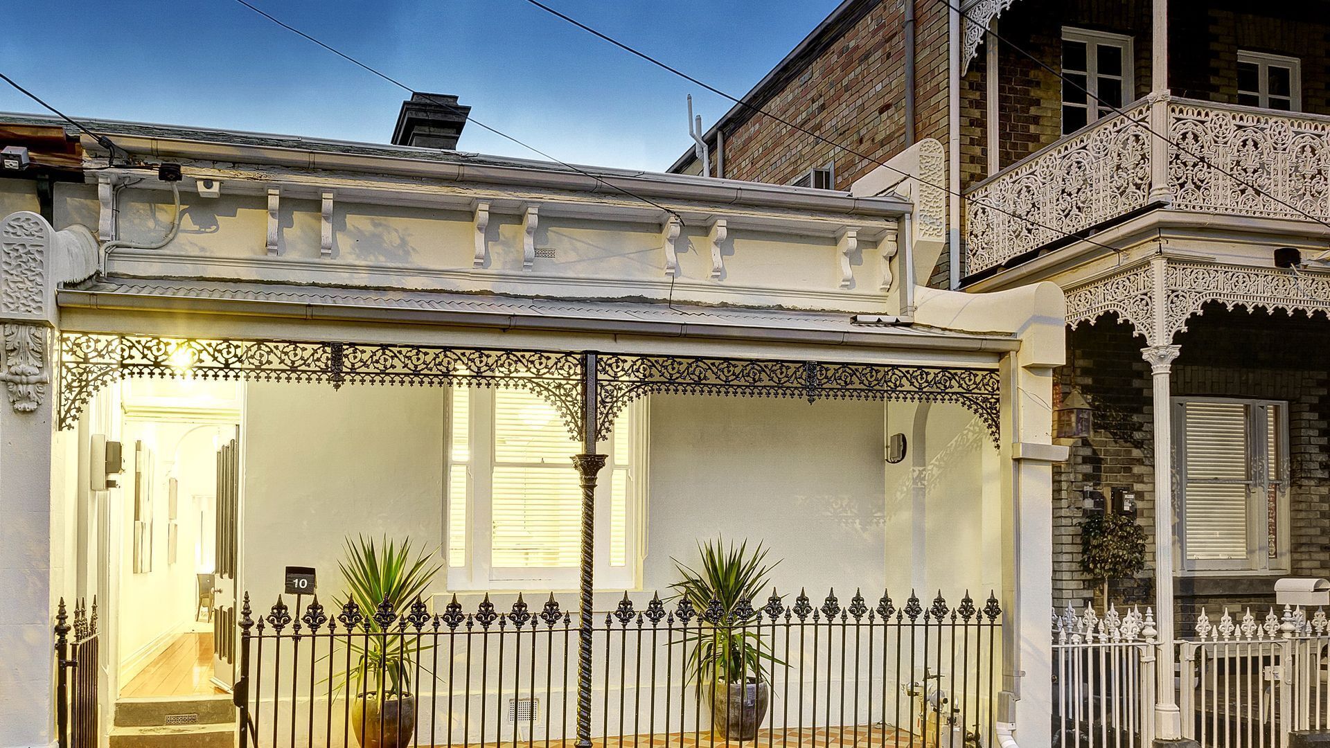 Charming Victorian Terrace, 1860's, 2 Bedroom House Totally Renovated in 2020