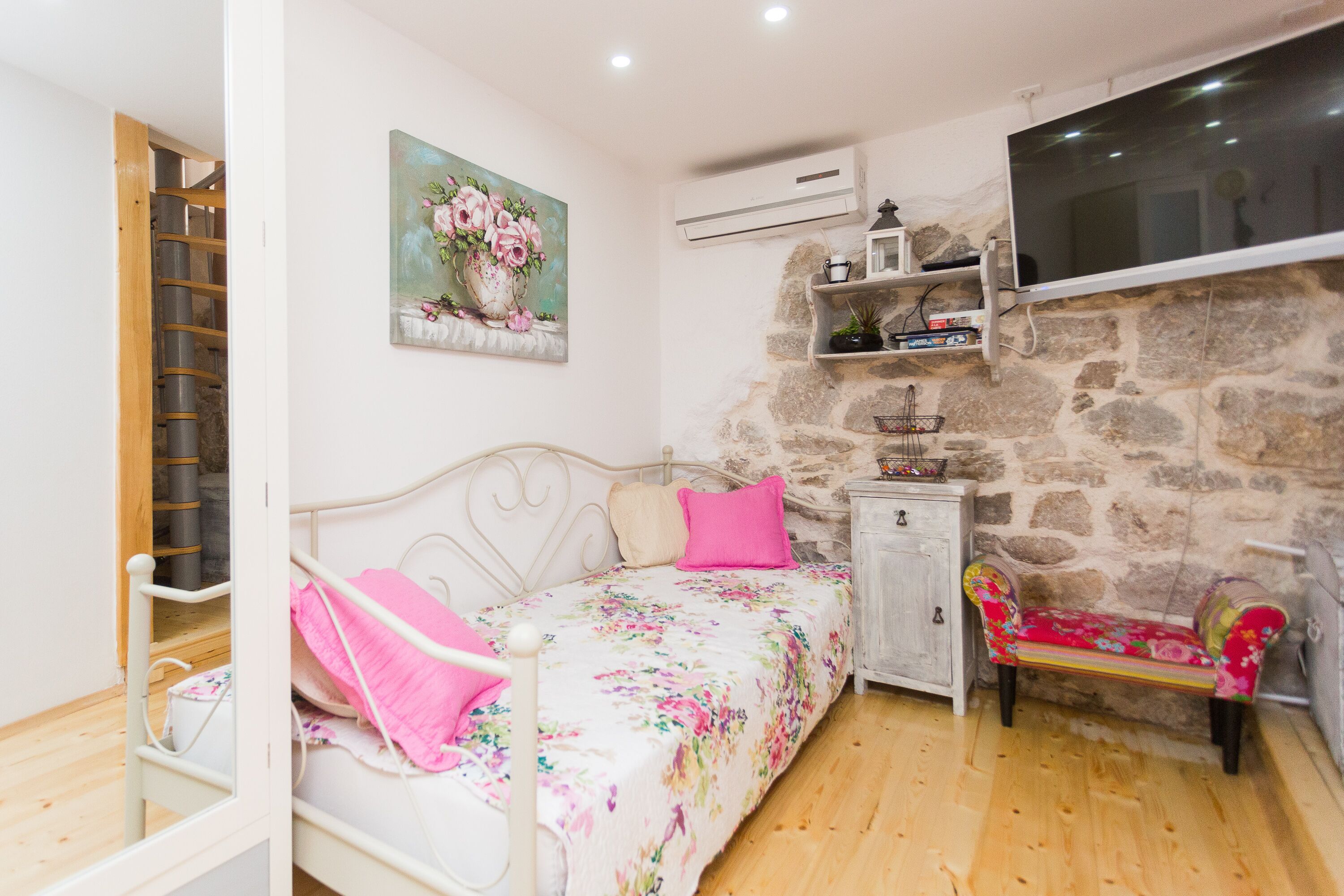 Smart TV, streaming services