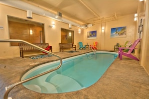 Innenpool, beheizter Pool
