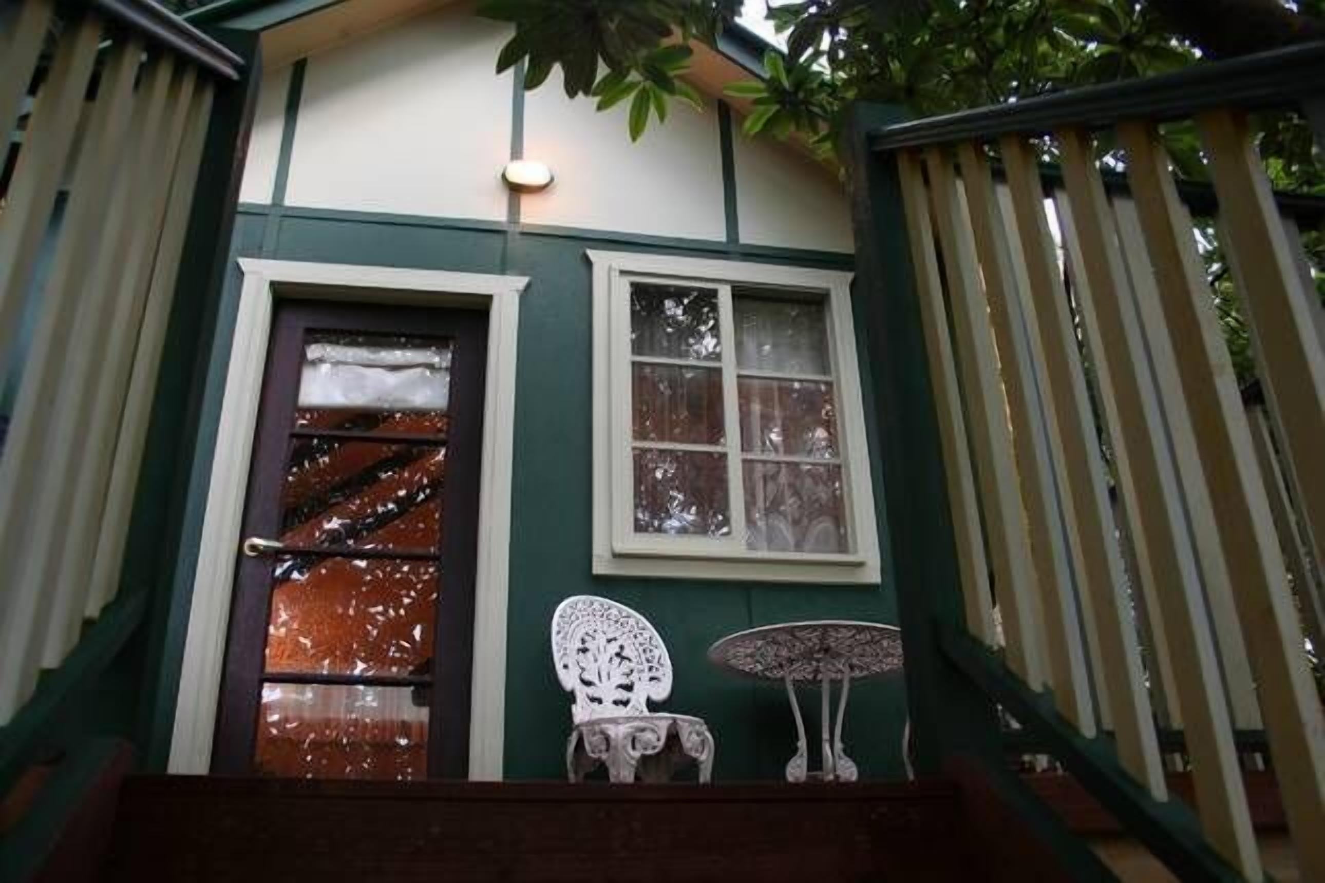 Cosy Charmed Cabin in Sassafras — image 4