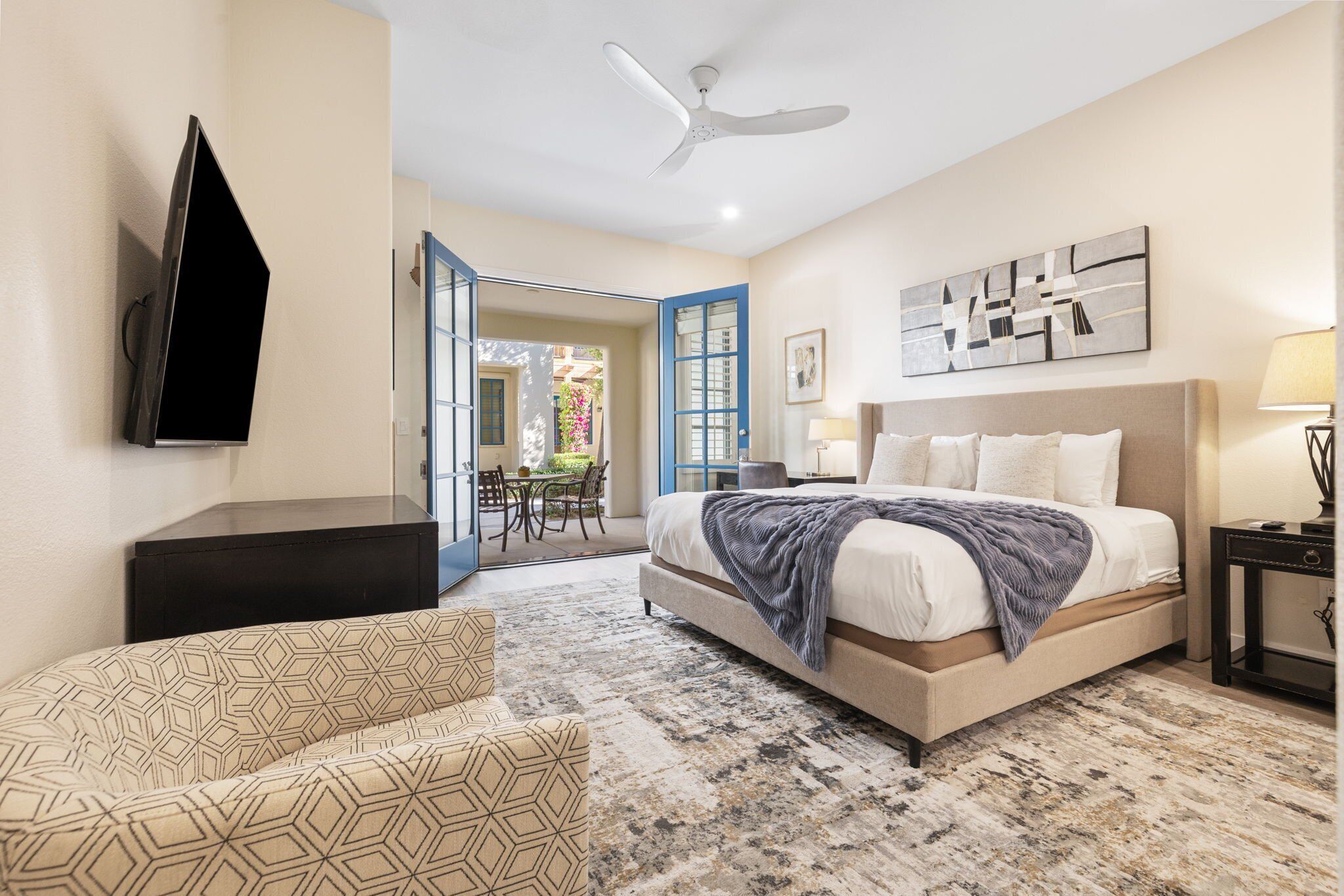 3 dormitorios, tabla de planchar con plancha, Internet y ropa de cama