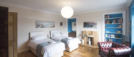 6 bedrooms, iron/ironing board, travel cot, free WiFi